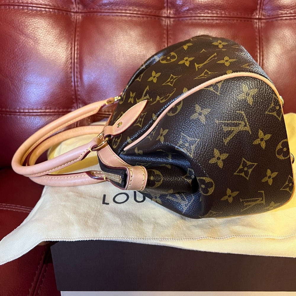 Louis Vuitton Monogram Tivoli PM handbag - Picture 11 of 17